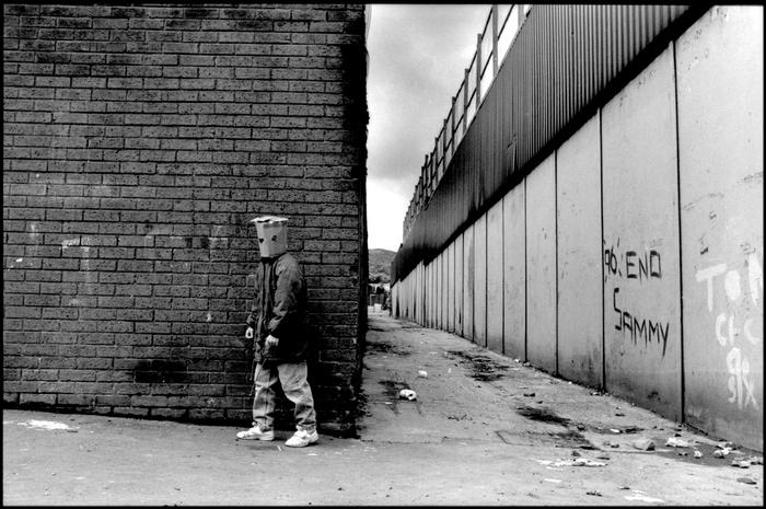 Des Murs et des Vies